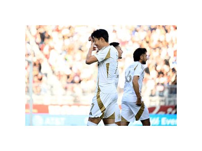 손흥민 멀티골로 LAFC 승리 이끌어