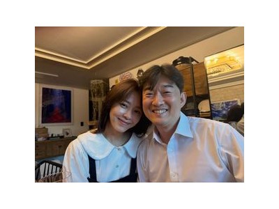 강성연 장민욱 신혼부부 투샷 공개에 팬들 환호